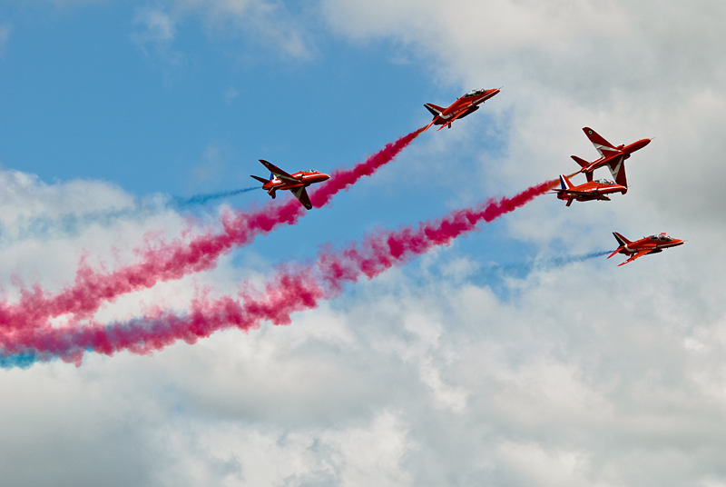 192_Fairford RIAT_Red Arrows na British Aerospace Hawk T1.jpg